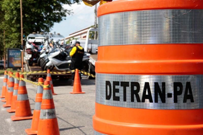 Fiscalização Trânsito <div class='credito_fotos'>Foto: Ricardo Amanajás / Ag. Pará   |   <a href='/midias/2019/originais/5569_8346146d-024a-957d-7e83-0706ae65ec22.jpg' download><i class='fa-solid fa-download'></i> Download</a></div>