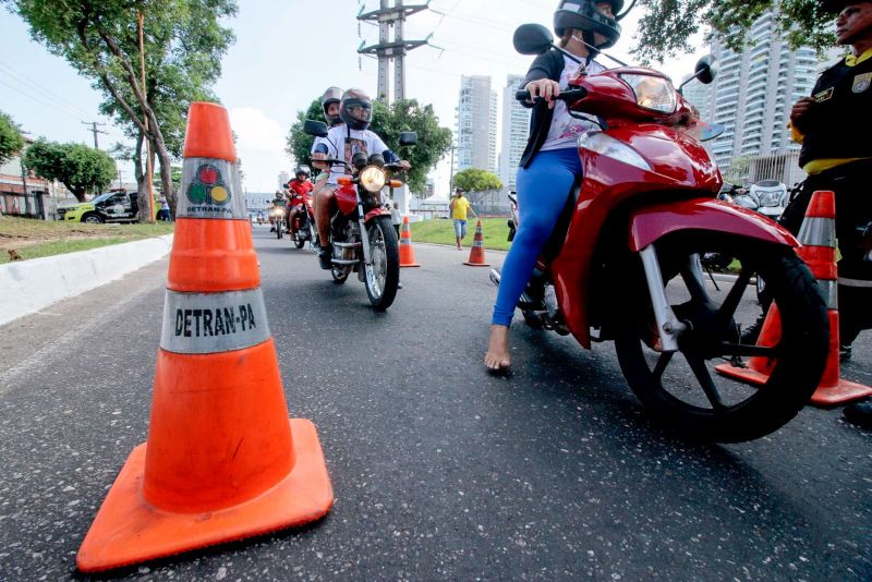 Fiscalização Trânsito <div class='credito_fotos'>Foto: Ricardo Amanajás / Ag. Pará   |   <a href='/midias/2019/originais/5569_f3b22346-620b-9179-3484-412cdd5b07dc.jpg' download><i class='fa-solid fa-download'></i> Download</a></div>