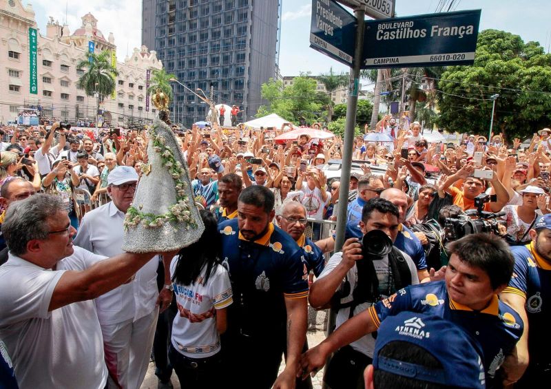 Encerramento Romaria Fluvial - Escadinha <div class='credito_fotos'>Foto: Ricardo Amanajás / Ag. Pará   |   <a href='/midias/2019/originais/5570_76a22257-39a9-12f4-9459-d4c53f49801c.jpg' download><i class='fa-solid fa-download'></i> Download</a></div>