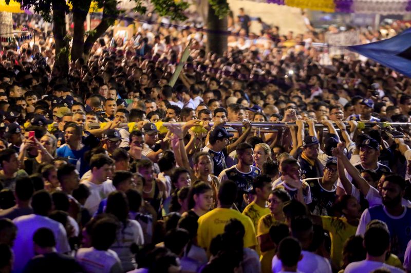 Governador participa do traslado de Nossa Senhora de Nazaré. <div class='credito_fotos'>Foto: Marco Santos / Ag. Pará   |   <a href='/midias/2019/originais/5574_5e97ad94-3423-84de-c0d6-6e2035ff415d.jpg' download><i class='fa-solid fa-download'></i> Download</a></div>