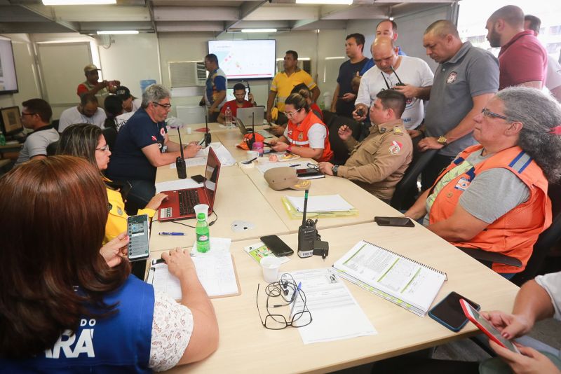 Profissão Círio 2019 - Alex Ribeiro <div class='credito_fotos'>Foto: Alex Ribeiro / Ag. Pará   |   <a href='/midias/2019/originais/5575_a098ef4c-4909-8f49-e5c0-f43d98fc1be2.jpg' download><i class='fa-solid fa-download'></i> Download</a></div>
