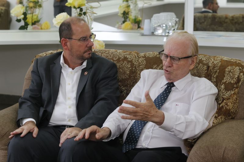 Evento realizado pela IEQ - Pará, conta com presença de líderes políticos e Pregadores no Mangueirinho. <div class='credito_fotos'>Foto: Marcelo Seabra / Ag. Pará   |   <a href='/midias/2019/originais/5581_550e62ae-8b89-15c4-68aa-60681084f3d5.jpg' download><i class='fa-solid fa-download'></i> Download</a></div>