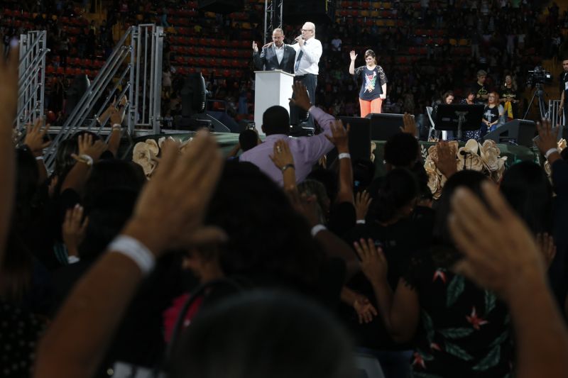 Evento realizado pela IEQ - Pará, conta com presença de líderes políticos e Pregadores no Mangueirinho. <div class='credito_fotos'>Foto: Marcelo Seabra / Ag. Pará   |   <a href='/midias/2019/originais/5581_b0d06aee-8006-49e2-477d-968ae53231f0.jpg' download><i class='fa-solid fa-download'></i> Download</a></div>
