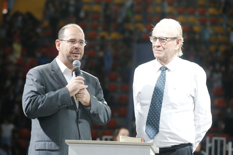 Evento realizado pela IEQ - Pará, conta com presença de líderes políticos e Pregadores no Mangueirinho. <div class='credito_fotos'>Foto: Marcelo Seabra / Ag. Pará   |   <a href='/midias/2019/originais/5581_cfeb3a23-d387-39ba-b801-76067eb815a3.jpg' download><i class='fa-solid fa-download'></i> Download</a></div>