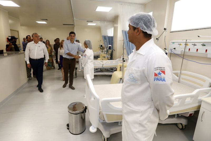 Nesta terça, dia 05, data em que Capanema completa 109 anos, o Estado inaugurou o Hospital Regional dos Caetés "Jorge Netto Costa"'. Estruturado com especialidade médica em traumatologia e cirurgia geral, o novo hospital se torna referência em assistência de média e alta complexidade, beneficiando a segunda região mais populosa do Estado, perdendo apenas para a região metropolitana de Belém. <div class='credito_fotos'>Foto: Marcelo Seabra / Ag. Pará   |   <a href='/midias/2019/originais/5635_e41fe972-53ab-b53f-235f-898e7e6bc757.jpg' download><i class='fa-solid fa-download'></i> Download</a></div>