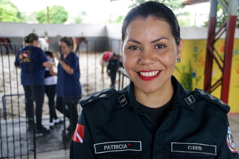 Projeto da Polícia Militar do Pará é referência e traz diversos benefícios a seus pacientes.
Na foto: Patrícia Ribeiro Cap <div class='credito_fotos'>Foto: Bruno Cecim / Ag.Pará   |   <a href='/midias/2019/originais/5637_3cf9491b-ef65-3ba6-4e18-80ea89c8d867.jpg' download><i class='fa-solid fa-download'></i> Download</a></div>