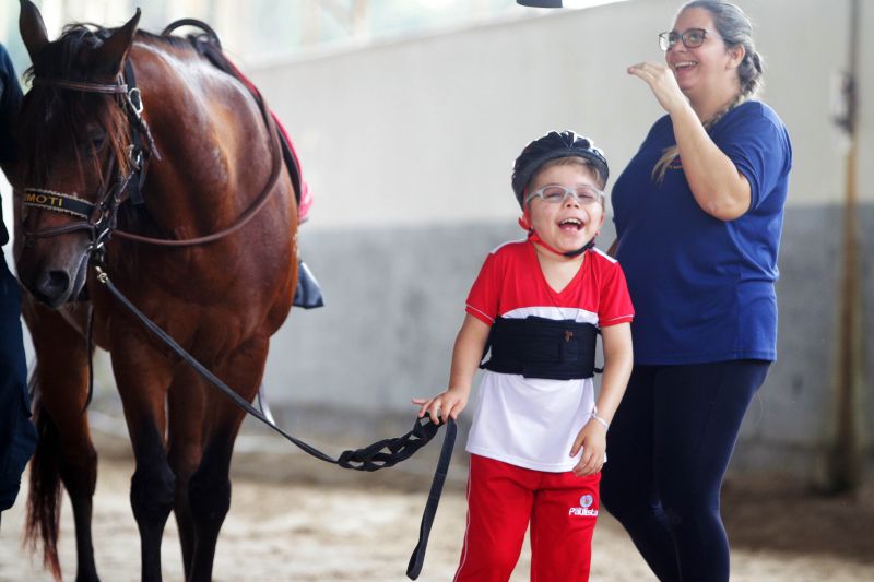 Projeto da Polícia Militar do Pará é referência e traz diversos benefícios a seus pacientes.
Na foto: Patrícia Ribeiro Cap <div class='credito_fotos'>Foto: Bruno Cecim / Ag.Pará   |   <a href='/midias/2019/originais/5637_d11a27e3-3745-f4d8-196b-f83f8ec0a8b5.jpg' download><i class='fa-solid fa-download'></i> Download</a></div>