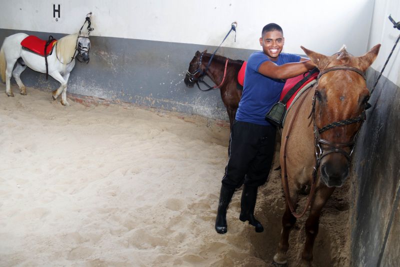 Projeto da Polícia Militar do Pará é referência e traz diversos benefícios a seus pacientes. <div class='credito_fotos'>Foto: Bruno Cecim / Ag.Pará   |   <a href='/midias/2019/originais/5637_f340eca1-4825-4207-1295-186b159112c5.jpg' download><i class='fa-solid fa-download'></i> Download</a></div>