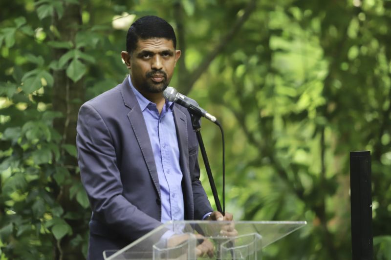 O Governador do Estado instalou oficialmente, na manhã desta segunda-feira (11), o Conselho Estadual de Política Indigenista do Estado do Pará (CONSEPI/Pa). Cerca de 20 indígenas das etnias kaiapó, tembé e mundurucu vindos de várias localidades do Pará participaram do ato de instalação no Museu Emilío Goeldi. <div class='credito_fotos'>Foto: Marco Santos / Ag. Pará   |   <a href='/midias/2019/originais/5652_cba1f154-62ae-7c4c-7594-e8d459c33e36.jpg' download><i class='fa-solid fa-download'></i> Download</a></div>