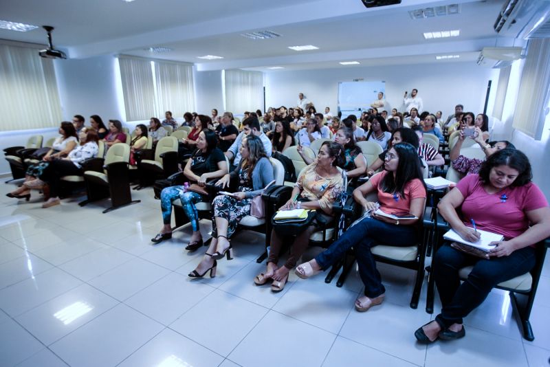 Sespa realiza primeiro evento da campanha Novembro Azul <div class='credito_fotos'>Foto: Ricardo Amanajás / Ag. Pará   |   <a href='/midias/2019/originais/5655_0815b876-7ffc-bf7e-6cd9-d915b1fdbbce.jpg' download><i class='fa-solid fa-download'></i> Download</a></div>