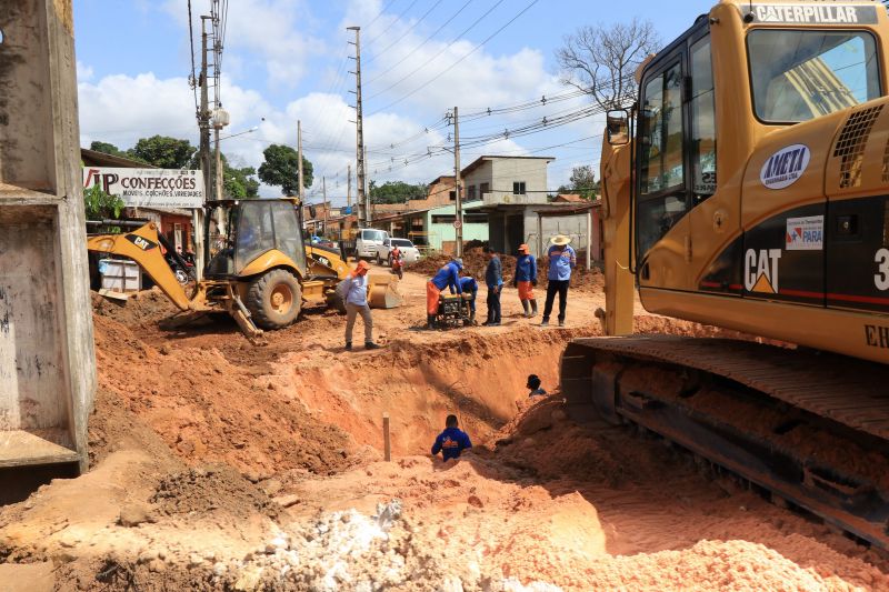 Há várias décadas a rotina de alagamentos constantes se repetia para os moradores do quilometro 02 da PA 140 no município de Santa Izabel, no nordeste paraense, pois toda chuva ou subida de maré as águas do Igarapé Tatu, às margens da rodovia transbordava. <div class='credito_fotos'>Foto: Jader Paes / Agência Pará   |   <a href='/midias/2019/originais/5658_4a144c15-488a-ed1d-083a-d26573bdadc6.jpg' download><i class='fa-solid fa-download'></i> Download</a></div>