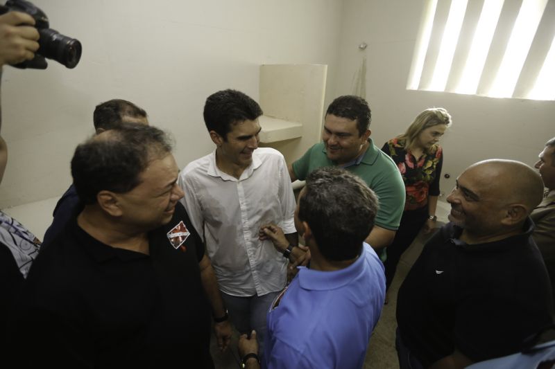 15-11-2019 Central de Triagem prisional de Abaetetuba é inaugurado pelo Governador Helder Barbalho.
Na foto:  <div class='credito_fotos'>Foto: Marcelo Seabra / Ag. Pará   |   <a href='/midias/2019/originais/5665_00504174-ad87-e625-38fa-39b6936ea8cb.jpg' download><i class='fa-solid fa-download'></i> Download</a></div>