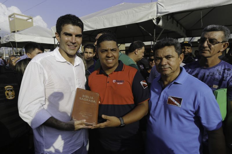 15-11-2019 Central de Triagem prisional de Abaetetuba é inaugurado pelo Governador Helder Barbalho.
Na foto:  <div class='credito_fotos'>Foto: Marcelo Seabra / Ag. Pará   |   <a href='/midias/2019/originais/5665_3b637f33-6035-6186-9b76-cb816d1dcdd4.jpg' download><i class='fa-solid fa-download'></i> Download</a></div>