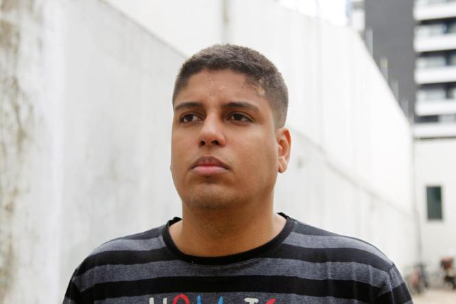 O Núcleo de Tecnologia da Informação (NTI) da Superintendência do Sistema Penitenciário do Estado (Susipe) está finalizando o relatório anual entregue ao Sisdepen - Sistema de Informações do Departamento Penitenciário Nacional (Depen) que tem a finalidade de coletar dados prisionais e informações para um mapeamento padronizado do sistema penitenciário de todo o país. O prazo de entrega é até o próximo dia 30 de abril.
Na foto Renan da Silva.

FOTO: AKIRA ONUMA / ASCOM SUSIPE
DATA: 25.03.2019
BELÉM - PA <div class='credito_fotos'>Foto: Akira Onuma / Ascom Susipe   |   <a href='/midias/2019/originais/566ddd21-33d6-4c9a-af94-701d0f797b7c.jpg' download><i class='fa-solid fa-download'></i> Download</a></div>