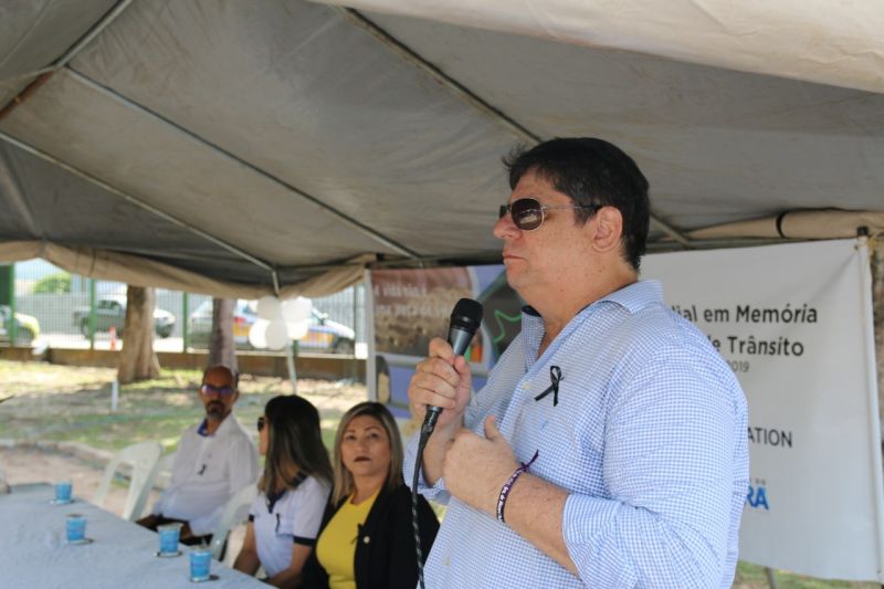 Uma manhã para lembrar, refletir e homenagear todos os vitimados pelo trânsito. Dezenas de pessoas se reuniram na área externa do Hospital Metropolitano de Urgência e Emergência (HMUE) neste domingo (17), em Belém, em um evento promovido pelo Departamento de Trânsito do Estado (Detran), que foi marcado pela emoção. A banda da Guarda Municipal de Trânsito (GBel) recepcionou os presentes com seu repertório. <div class='credito_fotos'>Foto: ASCOM / DETRAN   |   <a href='/midias/2019/originais/5672_baba71f9-7e69-bdc3-9302-8897e166b1bd.jpg' download><i class='fa-solid fa-download'></i> Download</a></div>