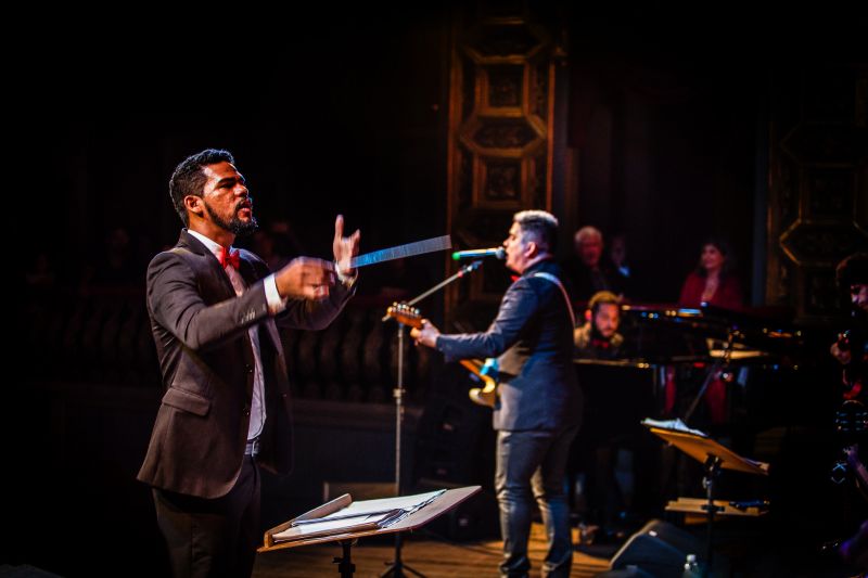 O Curso de Licenciatura Plena em Música da Universidade do Estado do Pará (Uepa) vai comemorar 30 anos de existência com a Semana do Músico 2019. A programação tem início nesta terça-feira (19), no Teatro Margarida Schivasappa, com o pré-lançamento do DVD da Banda da Uepa. Para participar da atividade, os interessados devem levar 2 Kg de alimentos não perecíveis para auxiliar a Creche Cordeirinho de Deus. <div class='credito_fotos'>Foto: Nailana Thiely / Ascom Uepa   |   <a href='/midias/2019/originais/5674_ac542e99-a6d9-01ae-e115-a8637df0ecdd.jpg' download><i class='fa-solid fa-download'></i> Download</a></div>