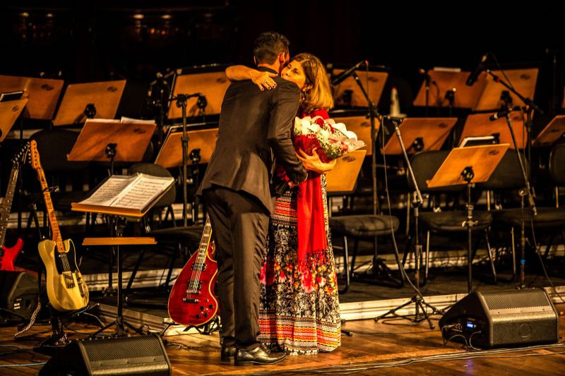 O Curso de Licenciatura Plena em Música da Universidade do Estado do Pará (Uepa) vai comemorar 30 anos de existência com a Semana do Músico 2019. A programação tem início nesta terça-feira (19), no Teatro Margarida Schivasappa, com o pré-lançamento do DVD da Banda da Uepa. Para participar da atividade, os interessados devem levar 2 Kg de alimentos não perecíveis para auxiliar a Creche Cordeirinho de Deus. <div class='credito_fotos'>Foto: Nailana Thiely / Ascom Uepa   |   <a href='/midias/2019/originais/5674_d6f7f4df-11b8-ffcb-adfc-90f85cc2c166.jpg' download><i class='fa-solid fa-download'></i> Download</a></div>