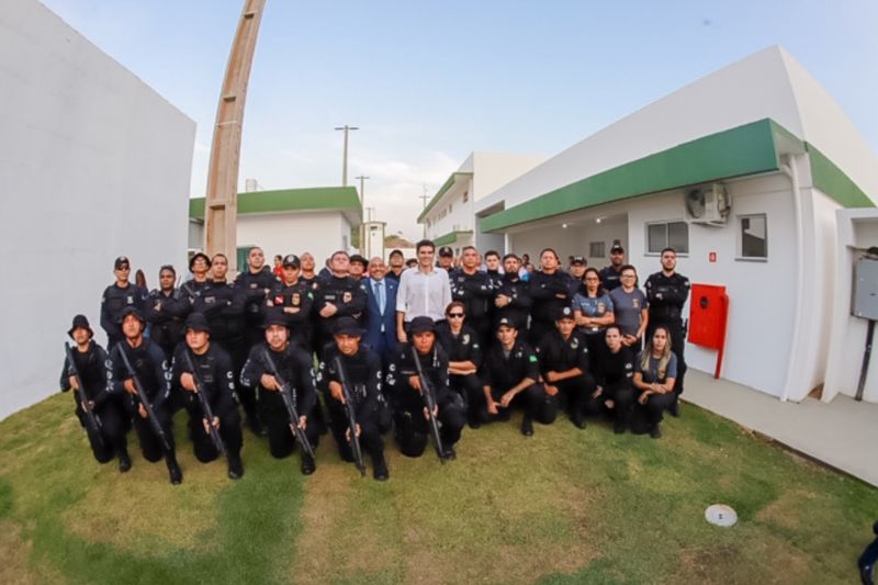Depois de ter as obras paralisadas por quase dois anos pela gestão anterior, a nova unidade penitenciária em Parauapebas, município do sudeste paraense, já está em pleno funcionamento. <div class='credito_fotos'>Foto: Marco Santos / Ag. Pará   |   <a href='/midias/2019/originais/5680_a0b781fb-6fc4-a956-2c22-efe5a170c654.jpg' download><i class='fa-solid fa-download'></i> Download</a></div>