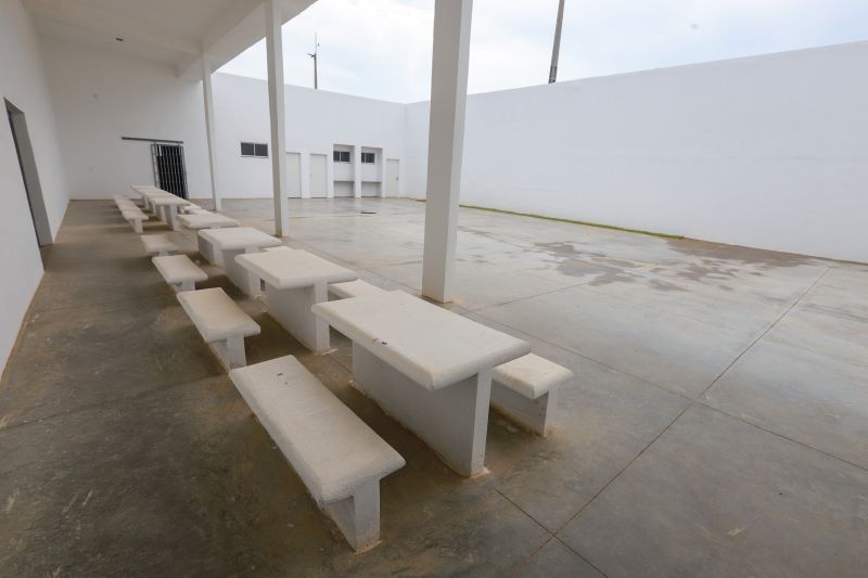 Depois de ter as obras paralisadas por quase dois anos pela gestão anterior, a nova unidade penitenciária em Parauapebas, município do sudeste paraense, já está em pleno funcionamento. <div class='credito_fotos'>Foto: Marco Santos / Ag. Pará   |   <a href='/midias/2019/originais/5680_ba6067e2-8816-7bcf-854a-37ede0377677.jpg' download><i class='fa-solid fa-download'></i> Download</a></div>