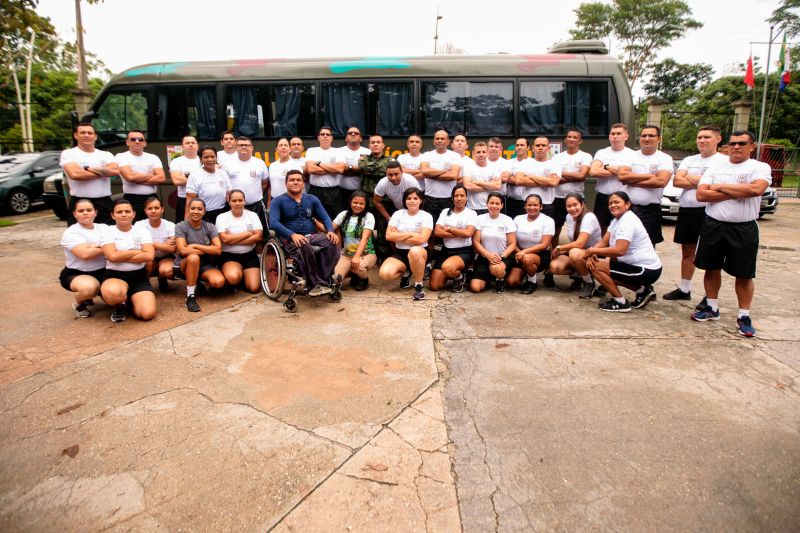 Que tal tomar água na cozinha à noite e se deparar com uma sucuri próximo da geladeira? Marcus Palheta vivenciou a experiência no início do ano no bairro do Tapanã, em Belém.  <div class='credito_fotos'>Foto: Bruno Cecim / Ag.Pará   |   <a href='/midias/2019/originais/5688_5e67c1cf-6165-4390-7382-ec08c0e98281.jpg' download><i class='fa-solid fa-download'></i> Download</a></div>