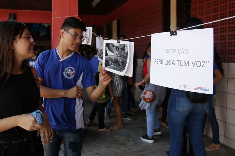 ficina de Fotografia Digital foi promovida pela Secretaria de Estado de Comunicação do Estado dentro do projeto Territórios Pela Paz
Na foto:  <div class='credito_fotos'>Foto: Bruno Cecim / Ag.Pará   |   <a href='/midias/2019/originais/5689_57e5a9eb-a007-b394-db2b-805547a10f72.jpg' download><i class='fa-solid fa-download'></i> Download</a></div>