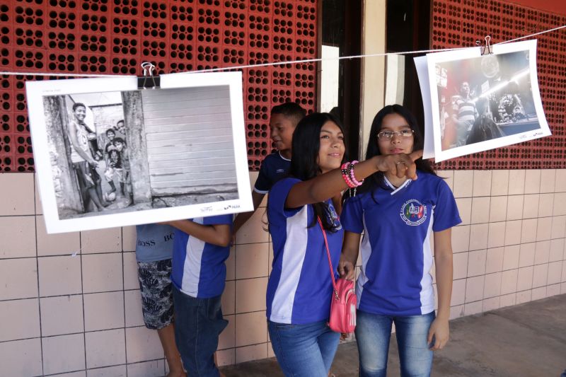 ficina de Fotografia Digital foi promovida pela Secretaria de Estado de Comunicação do Estado dentro do projeto Territórios Pela Paz
Na foto:  <div class='credito_fotos'>Foto: Bruno Cecim / Ag.Pará   |   <a href='/midias/2019/originais/5689_e0ff0cda-1ea1-a19b-2744-4110ec35f051.jpg' download><i class='fa-solid fa-download'></i> Download</a></div>