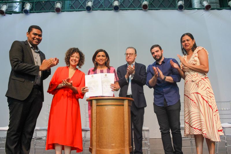 Eles são moradores dos bairros da Cabanagem e Icuí, incluídos no Programa Territórios pela Paz <div class='credito_fotos'>Foto: Ana Paula Lima / Ascom ParáPaz   |   <a href='/midias/2019/originais/5693_2dc23108-409e-92f9-b1bb-92dc64fb0097.jpg' download><i class='fa-solid fa-download'></i> Download</a></div>