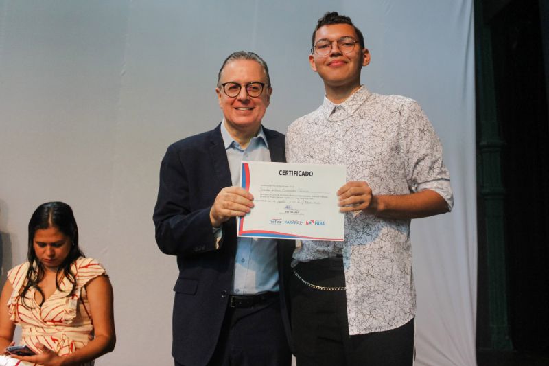 Eles são moradores dos bairros da Cabanagem e Icuí, incluídos no Programa Territórios pela Paz <div class='credito_fotos'>Foto: Ana Paula Lima / Ascom ParáPaz   |   <a href='/midias/2019/originais/5693_3402c56e-d945-03c3-9ce3-c644ceaa5ead.jpg' download><i class='fa-solid fa-download'></i> Download</a></div>