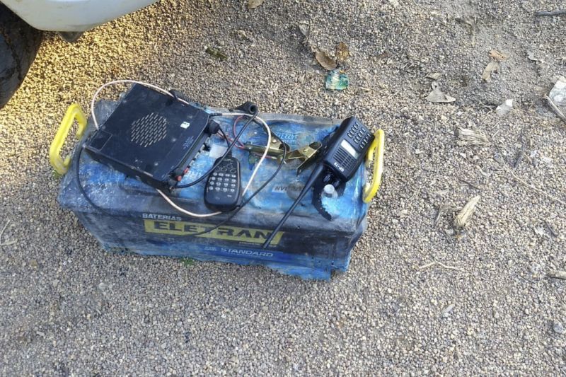 Um garimpo clandestino foi identificado e interditado, durante a tarde de segunda-feira (25), na zona rural do município de Novo Progresso, sudoeste paraense. A extração de ouro não tem autorização da Agência Nacional de Mineração (ANM) e licença do órgão ambiental responsável. O local da exploração do minério foi encontrado pela equipe da Secretaria de Estado de Meio Ambiente e Sustentabilidade (Semas) e do Comando de Polícia Ambiental (CPA), da Polícia Militar do Pará, que está atuando na operação "Pé ybyrá" ao longo da BR-163, que liga Cuiabá a Santarém. <div class='credito_fotos'>Foto: ASCOM / SEMAS   |   <a href='/midias/2019/originais/5697_e3d8ebd0-4091-ce88-f298-31e0f4b0a8dc.jpg' download><i class='fa-solid fa-download'></i> Download</a></div>