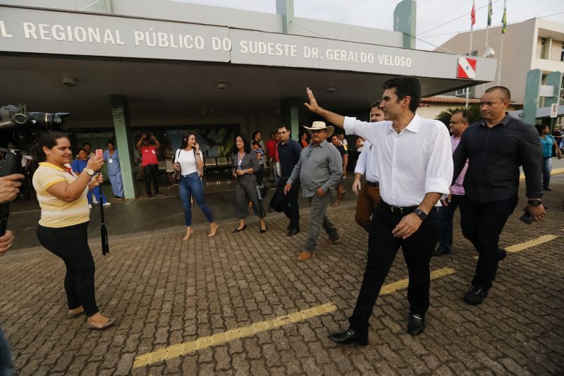 Nesta terça-feira (26), os dois não precisaram ir à capital. José gabriel foi atendido no setor de hemodiálise do Hospital Regional do Sudeste do Pará - Dr. Geraldo Veloso (HRSP), em Marabá. <div class='credito_fotos'>Foto: Marcelo Seabra / Ag. Pará   |   <a href='/midias/2019/originais/5699_0667c6b7-0434-ff9c-36a2-d224568c69c3.jpg' download><i class='fa-solid fa-download'></i> Download</a></div>