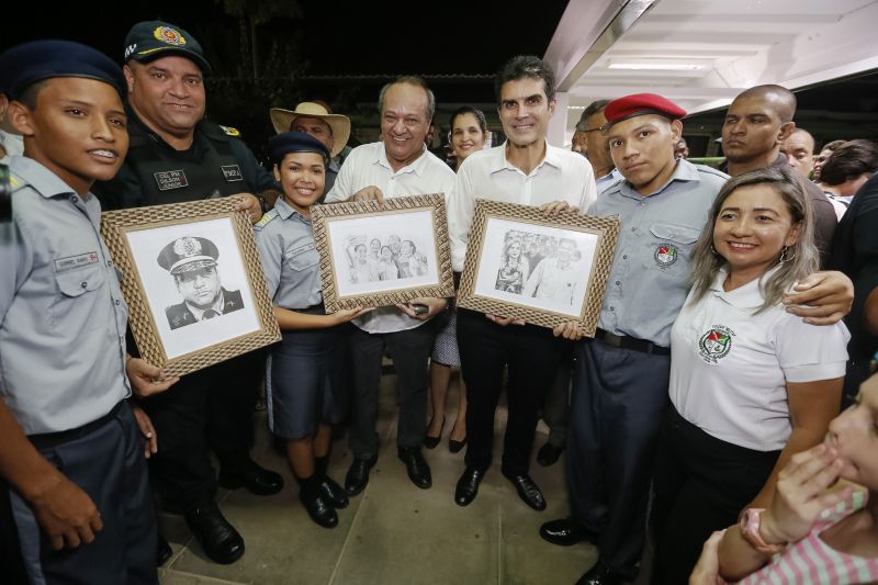 Foi uma tarde de festa para a comunidade escolar do Colégio Cívico Militar do Rio Tocantins - CMRIO, em Marabá. <div class='credito_fotos'>Foto: Marcelo Seabra / Ag. Pará   |   <a href='/midias/2019/originais/5700_20496754-8fd4-79ce-310d-4209bc0ee263.jpg' download><i class='fa-solid fa-download'></i> Download</a></div>