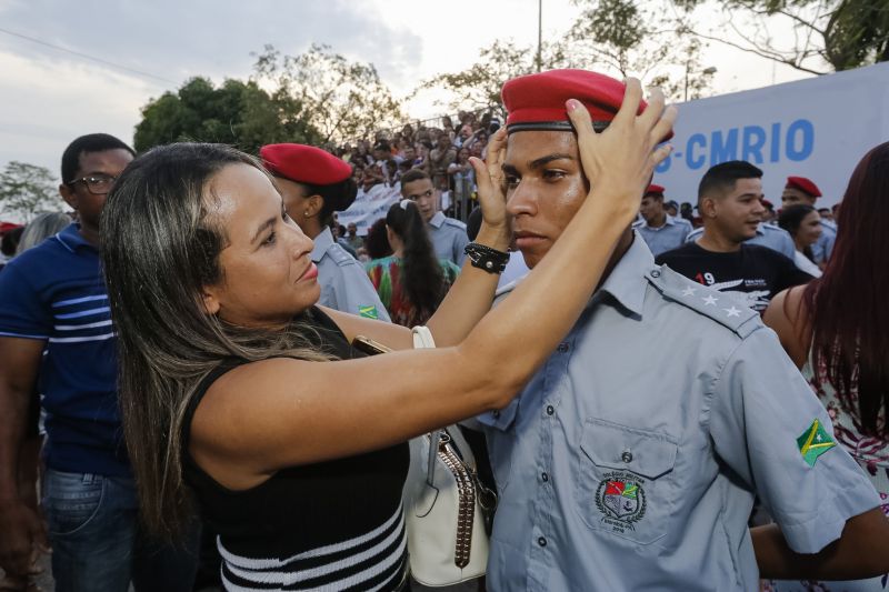 Foi uma tarde de festa para a comunidade escolar do Colégio Cívico Militar do Rio Tocantins - CMRIO, em Marabá. <div class='credito_fotos'>Foto: Marcelo Seabra / Ag. Pará   |   <a href='/midias/2019/originais/5700_53ebbb92-4422-33af-44b0-fa7a82b8d5b3.jpg' download><i class='fa-solid fa-download'></i> Download</a></div>