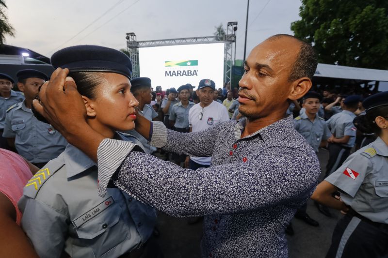 Foi uma tarde de festa para a comunidade escolar do Colégio Cívico Militar do Rio Tocantins - CMRIO, em Marabá. <div class='credito_fotos'>Foto: Marcelo Seabra / Ag. Pará   |   <a href='/midias/2019/originais/5700_6b8908f2-56a1-97a9-c1c8-9a846097a16c.jpg' download><i class='fa-solid fa-download'></i> Download</a></div>