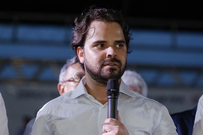 Foi uma tarde de festa para a comunidade escolar do Colégio Cívico Militar do Rio Tocantins - CMRIO, em Marabá. <div class='credito_fotos'>Foto: Marcelo Seabra / Ag. Pará   |   <a href='/midias/2019/originais/5700_95edcd75-c0f4-13ba-c91f-39273496c95d.jpg' download><i class='fa-solid fa-download'></i> Download</a></div>