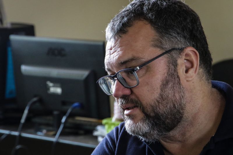 A Diretoria de Gestão da Política de Saúde Ocupacional do Servidor da Secretaria de Estado de Administração (Sead) finalizou nesta quarta, 27, a entrega de quase três toneladas de alimentos doadas pelos participantes VIII Corrida e Caminhada do Servidor Público Estadual e para o I Passeio Ciclístico do Servidor Público Estadual, realizadas no mês passado.
Na foto Luis Cláudio <div class='credito_fotos'>Foto: Pedro Guerreiro / Ag. Pará   |   <a href='/midias/2019/originais/5701_ebee3fe8-f874-9c55-5bcb-4df486081a26.jpg' download><i class='fa-solid fa-download'></i> Download</a></div>