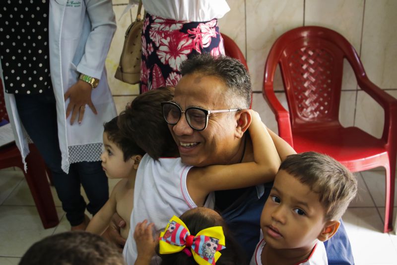 A Diretoria de Gestão da Política de Saúde Ocupacional do Servidor da Secretaria de Estado de Administração (Sead) finalizou nesta quarta, 27, a entrega de quase três toneladas de alimentos doadas pelos participantes VIII Corrida e Caminhada do Servidor Público Estadual e para o I Passeio Ciclístico do Servidor Público Estadual, realizadas no mês passado. <div class='credito_fotos'>Foto: Pedro Guerreiro / Ag. Pará   |   <a href='/midias/2019/originais/5701_efe5224a-42a3-6ee6-8333-26f741e523c4.jpg' download><i class='fa-solid fa-download'></i> Download</a></div>