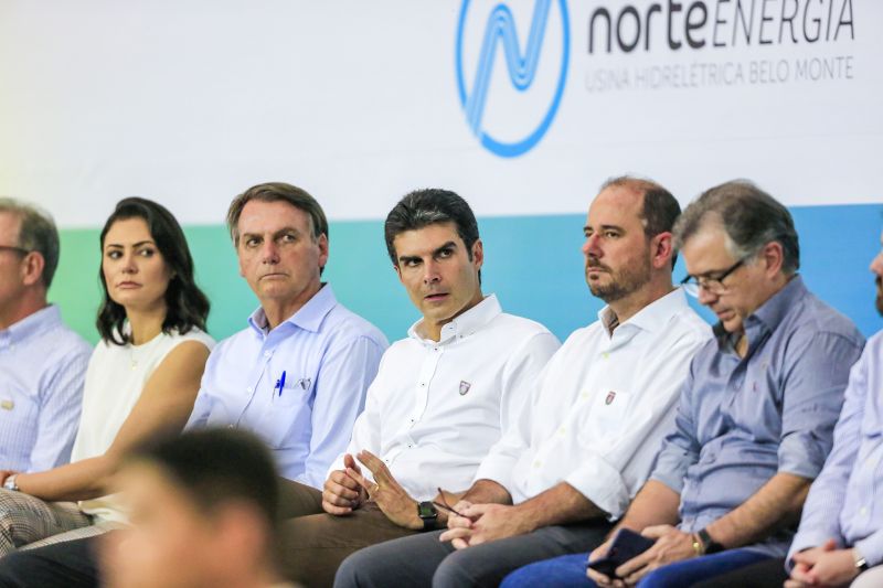 A inauguração oficial da Usina hidrelétrica de Belo Monte, em Vitória do Xingu, foi nesta quarta-feira (25) com o acionamento da 18a Unidade Geradora da Casa de Força Principal da Usina, que assegura 11.233,1 MW de capacidade instalada à maior hidrelétrica 100% brasileira. A solenidade oficial foi realizada na casa de força da Usina Hidrelétrica.  <div class='credito_fotos'>Foto: Marco Santos / Ag. Pará   |   <a href='/midias/2019/originais/5702_2f6474e4-d2db-7b24-2e79-028584967e69.jpg' download><i class='fa-solid fa-download'></i> Download</a></div>