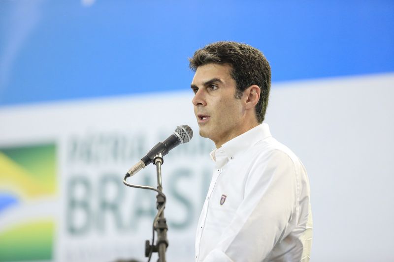 A inauguração oficial da Usina hidrelétrica de Belo Monte, em Vitória do Xingu, foi nesta quarta-feira (25) com o acionamento da 18a Unidade Geradora da Casa de Força Principal da Usina, que assegura 11.233,1 MW de capacidade instalada à maior hidrelétrica 100% brasileira. A solenidade oficial foi realizada na casa de força da Usina Hidrelétrica.  <div class='credito_fotos'>Foto: Marco Santos / Ag. Pará   |   <a href='/midias/2019/originais/5702_5fbaecf4-c63e-d087-96e2-03bf7b8dc132.jpg' download><i class='fa-solid fa-download'></i> Download</a></div>