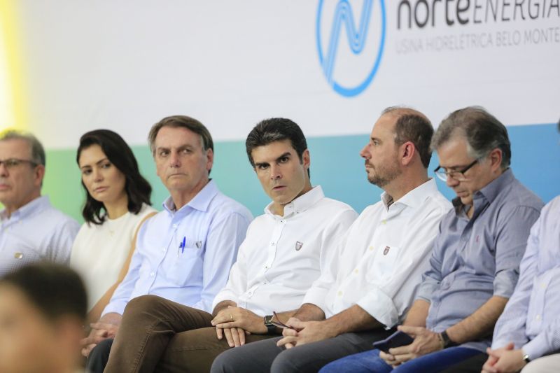 A inauguração oficial da Usina hidrelétrica de Belo Monte, em Vitória do Xingu, foi nesta quarta-feira (25) com o acionamento da 18a Unidade Geradora da Casa de Força Principal da Usina, que assegura 11.233,1 MW de capacidade instalada à maior hidrelétrica 100% brasileira. A solenidade oficial foi realizada na casa de força da Usina Hidrelétrica.  <div class='credito_fotos'>Foto: Marco Santos / Ag. Pará   |   <a href='/midias/2019/originais/5702_90a6ea12-ccc5-cf73-e679-a616800a0fe9.jpg' download><i class='fa-solid fa-download'></i> Download</a></div>