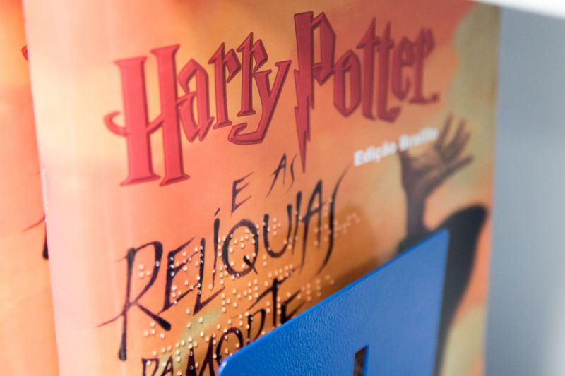 CIIR 03/12/2019

Assistência e reabilitação de pessoas com deficiência.
Na foto: Livros em braile
 <div class='credito_fotos'>Foto: Pedro Guerreiro / Ag. Pará   |   <a href='/midias/2019/originais/5722_beb7a165-628c-1868-6ec4-798fdbbb6fe8.jpg' download><i class='fa-solid fa-download'></i> Download</a></div>