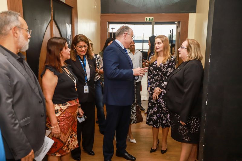 O ensino e o compartilhamento de procedimentos básicos de saúde para proteger gestantes e bebês no momento do parto é o principal objetivo da Oficina de Capacitação Zero Morte Materna por Hemorragia, iniciada nesta terça-feira (3). <div class='credito_fotos'>Foto: Marco Santos / Ag. Pará   |   <a href='/midias/2019/originais/5723_26e1e15e-cfdf-48f7-c918-024798666324.jpg' download><i class='fa-solid fa-download'></i> Download</a></div>