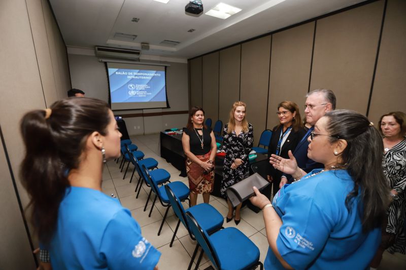 O ensino e o compartilhamento de procedimentos básicos de saúde para proteger gestantes e bebês no momento do parto é o principal objetivo da Oficina de Capacitação Zero Morte Materna por Hemorragia, iniciada nesta terça-feira (3). <div class='credito_fotos'>Foto: Marco Santos / Ag. Pará   |   <a href='/midias/2019/originais/5723_9e1d33f6-8586-06dd-72ed-b41860283ddd.jpg' download><i class='fa-solid fa-download'></i> Download</a></div>