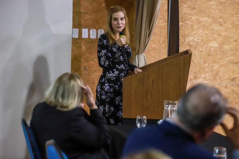 O ensino e o compartilhamento de procedimentos básicos de saúde para proteger gestantes e bebês no momento do parto é o principal objetivo da Oficina de Capacitação Zero Morte Materna por Hemorragia, iniciada nesta terça-feira (3). <div class='credito_fotos'>Foto: Marco Santos / Ag. Pará   |   <a href='/midias/2019/originais/5723_c1ae259e-3592-d0e7-547d-bac5d1a7c9cc.jpg' download><i class='fa-solid fa-download'></i> Download</a></div>