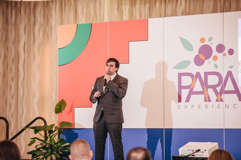 Consolidar o destino Pará no mercado norte-americano, inserir os produtos turísticos e potencializar as vendas de pacotes de viagens são alguns dos objetivos da participação da Secretaria de Estado de Turismo (Setur) na Conferência Anual da United States Tour Operators Association (USTOA), que ocorre entre os dias 2 e 6 de dezembro de 2019, na cidade de Orlando, na Flórida, Estados Unidos. <div class='credito_fotos'>Foto: ASCOM / SETUR   |   <a href='/midias/2019/originais/5729_08adb9c8-27d4-47b9-425c-0dfb1a64a04b.jpg' download><i class='fa-solid fa-download'></i> Download</a></div>