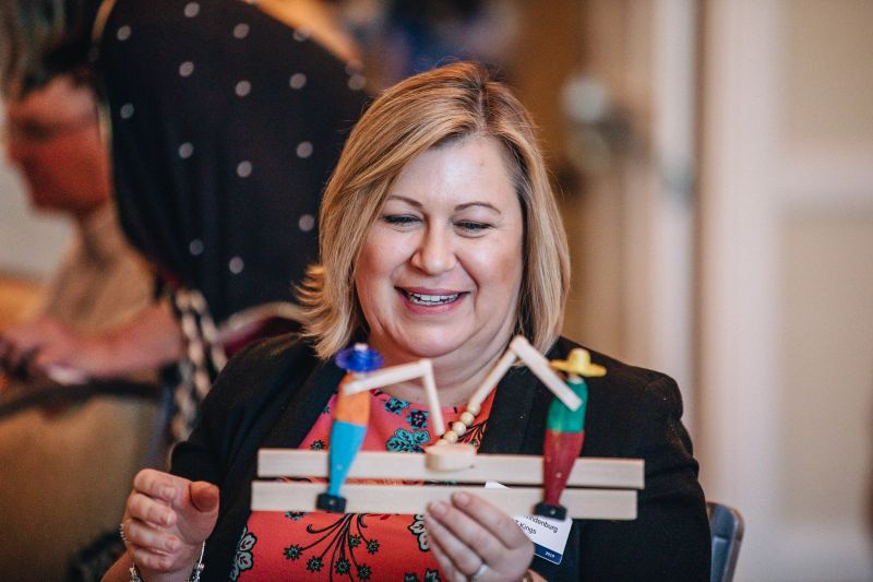 Consolidar o destino Pará no mercado norte-americano, inserir os produtos turísticos e potencializar as vendas de pacotes de viagens são alguns dos objetivos da participação da Secretaria de Estado de Turismo (Setur) na Conferência Anual da United States Tour Operators Association (USTOA), que ocorre entre os dias 2 e 6 de dezembro de 2019, na cidade de Orlando, na Flórida, Estados Unidos. <div class='credito_fotos'>Foto: ASCOM / SETUR   |   <a href='/midias/2019/originais/5729_b07f2630-f532-dad3-bc41-53f609987b57.jpg' download><i class='fa-solid fa-download'></i> Download</a></div>