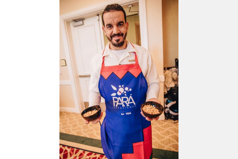 Consolidar o destino Pará no mercado norte-americano, inserir os produtos turísticos e potencializar as vendas de pacotes de viagens são alguns dos objetivos da participação da Secretaria de Estado de Turismo (Setur) na Conferência Anual da United States Tour Operators Association (USTOA), que ocorre entre os dias 2 e 6 de dezembro de 2019, na cidade de Orlando, na Flórida, Estados Unidos. <div class='credito_fotos'>Foto: ASCOM / SETUR   |   <a href='/midias/2019/originais/5729_e2b94ae5-bb44-b244-1762-88745a45f97b.jpg' download><i class='fa-solid fa-download'></i> Download</a></div>