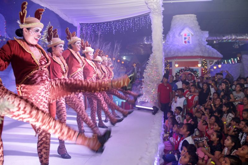 Natal TerPaz <div class='credito_fotos'>Foto: Bruno Cecim / Ag.Pará   |   <a href='/midias/2019/originais/5730_3333dd51-7993-5a45-9f4b-43f0c0f4504a.jpg' download><i class='fa-solid fa-download'></i> Download</a></div>