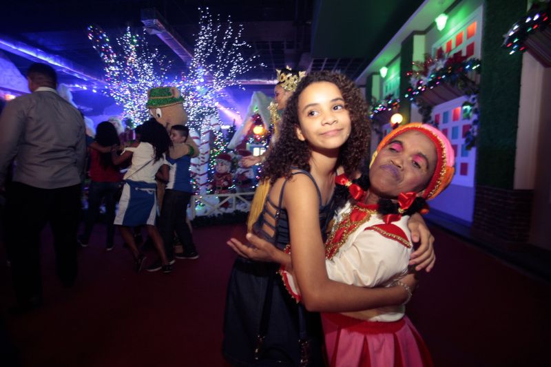 Natal TerPaz <div class='credito_fotos'>Foto: Bruno Cecim / Ag.Pará   |   <a href='/midias/2019/originais/5730_68762d26-4244-3fa5-31a5-0d350a1f9001.jpg' download><i class='fa-solid fa-download'></i> Download</a></div>