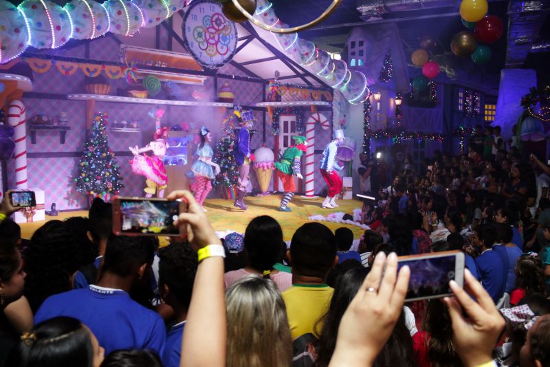Natal TerPaz <div class='credito_fotos'>Foto: Bruno Cecim / Ag.Pará   |   <a href='/midias/2019/originais/5730_6dc6517f-5a46-dc92-5a76-a7c5fa2d7884.jpg' download><i class='fa-solid fa-download'></i> Download</a></div>