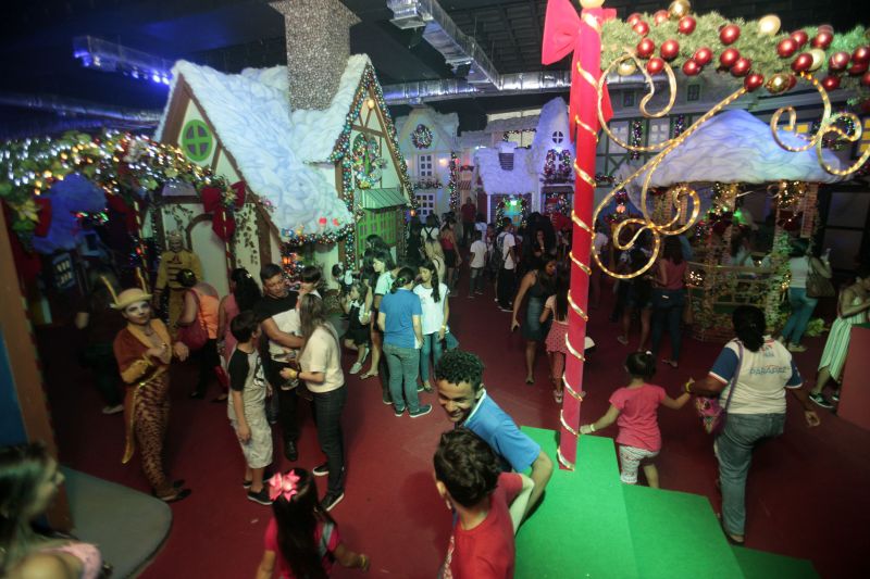 Natal TerPaz <div class='credito_fotos'>Foto: Bruno Cecim / Ag.Pará   |   <a href='/midias/2019/originais/5730_ad8af1dd-d257-0103-9073-558a031d7736.jpg' download><i class='fa-solid fa-download'></i> Download</a></div>